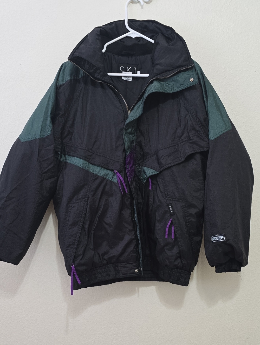 SKI Brand Black + Forest Green Men's Ski Jacket with Purple Accents